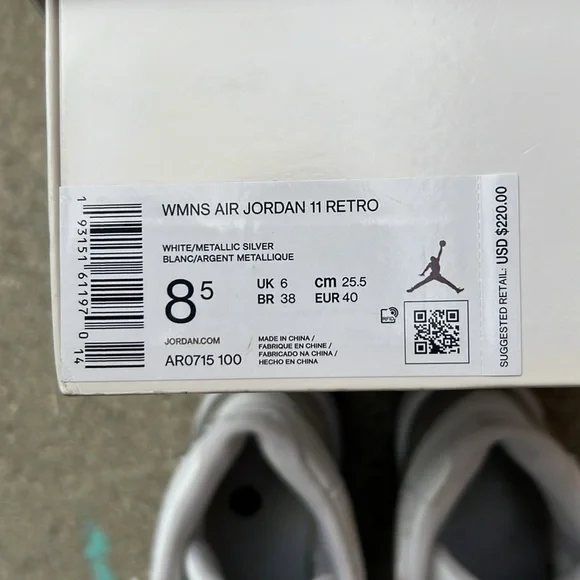 Nike Air Jordan 11 metallic Silver glitter - Picture 10 of 10